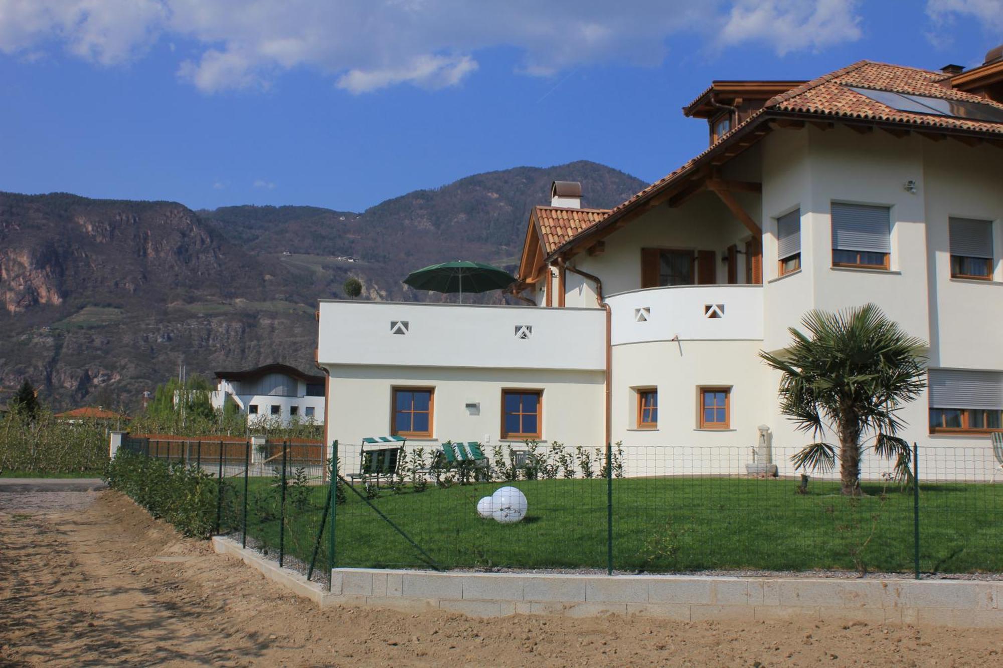 Apartments Klotz Bolzano Exterior foto