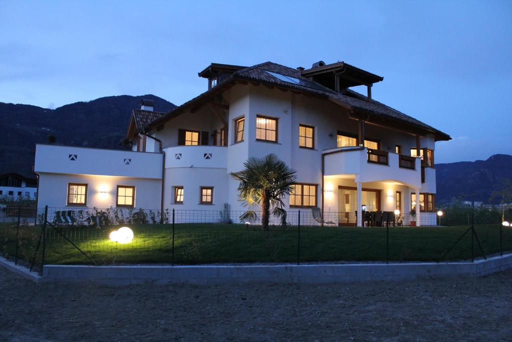Apartments Klotz Bolzano Exterior foto